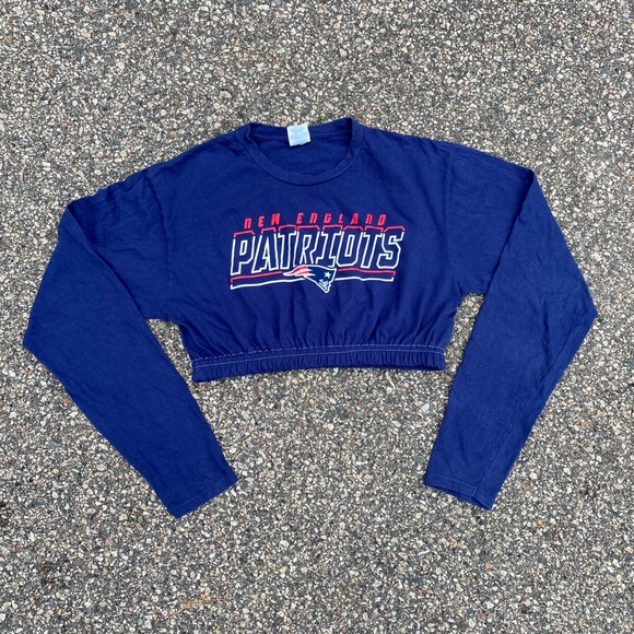 Patriots Long Sleeve Crop Top - Picture 2 of 3